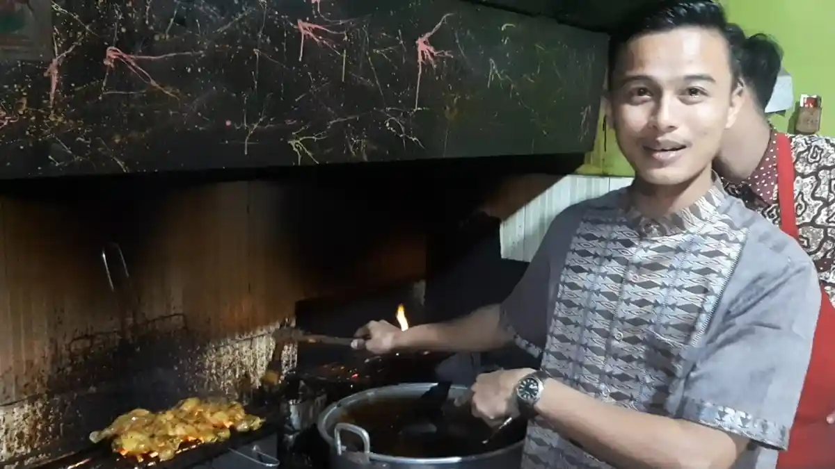 Ayam Bakar & Keprek Babeh 3: Rasa yang Menggigit Jiwa di Jantung Cilacap