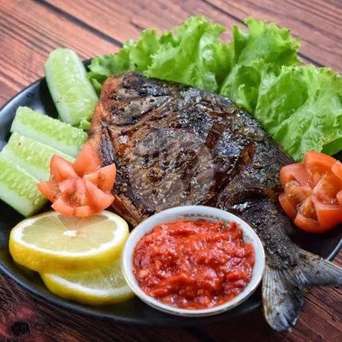 Ikan Bawal Bakar