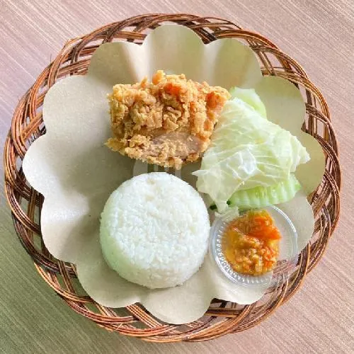 Nasi Ayam Crispy + Frestea