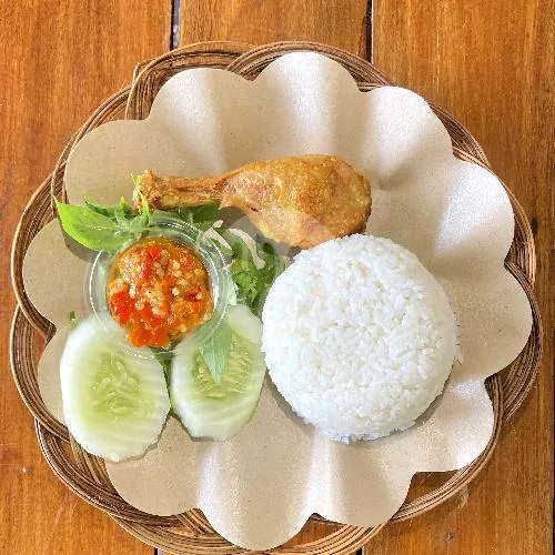 Nasi + Ayam Goreng